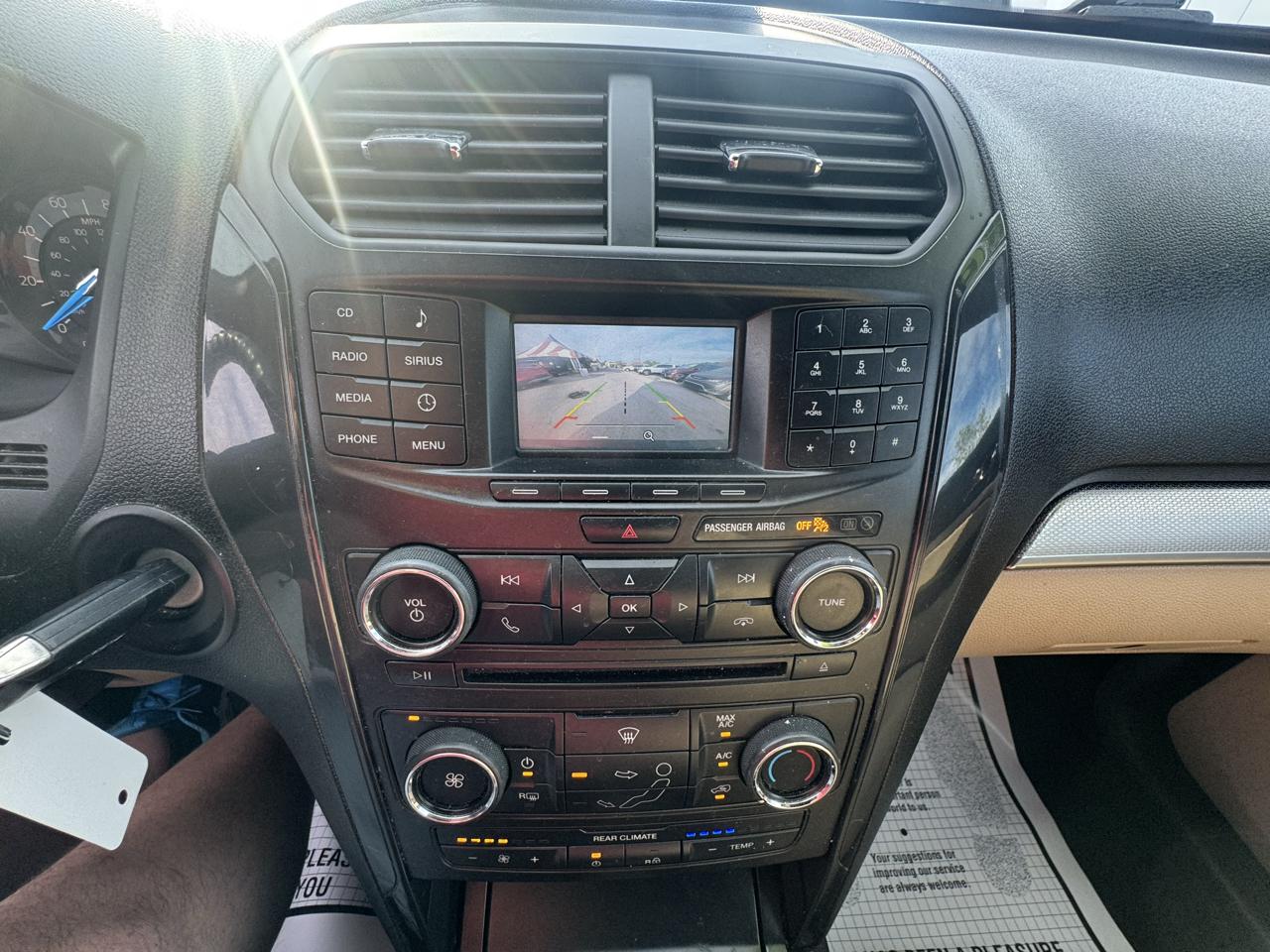 Ford Explorer Base FWD 2017