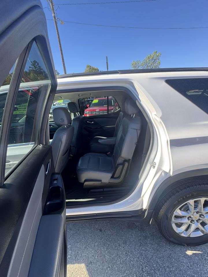 Chevrolet Traverse AWD 4dr LT Leather 2020