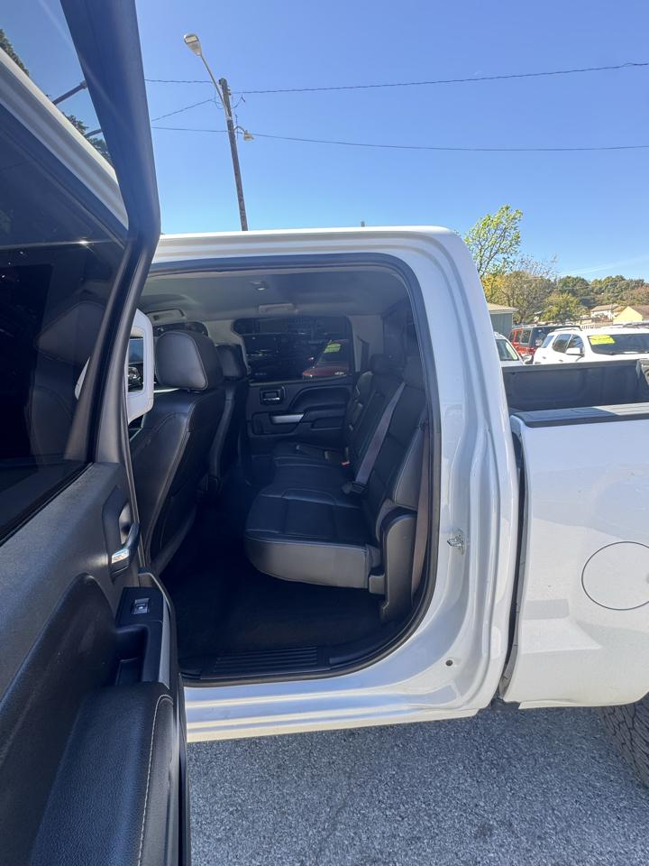 Chevrolet Silverado 1500 4WD Crew Cab 143.5" LTZ w/2LZ 2017