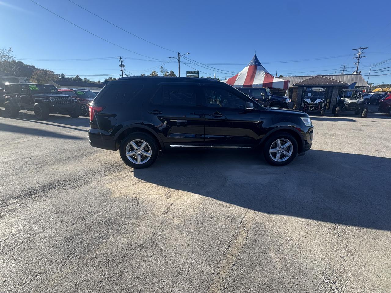 Ford Explorer 4dr XLT 2019