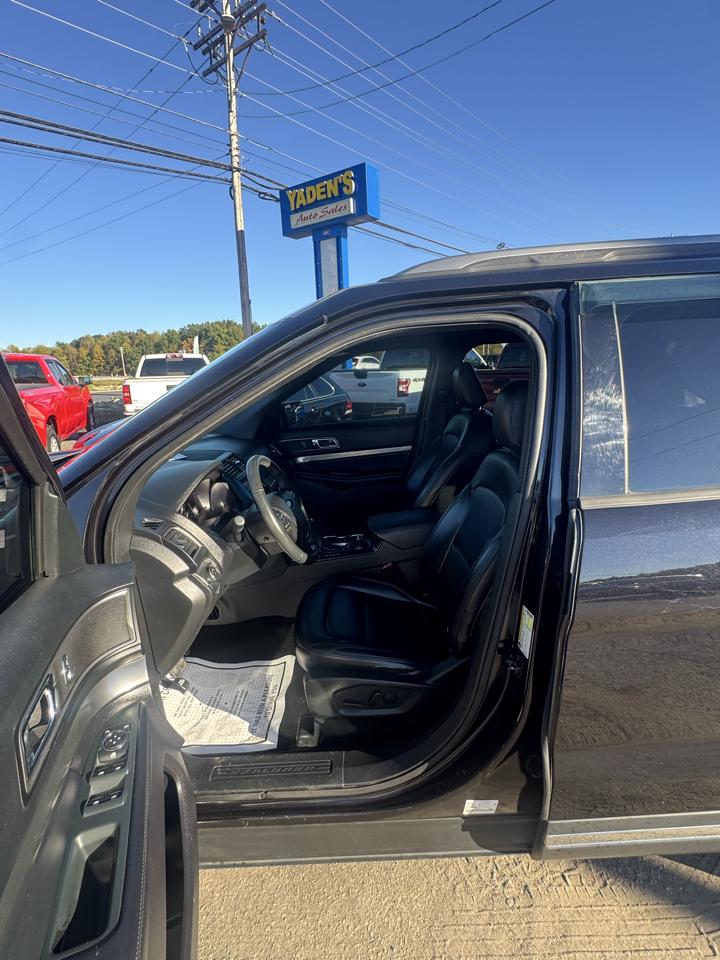 Ford Explorer 4dr XLT 2019