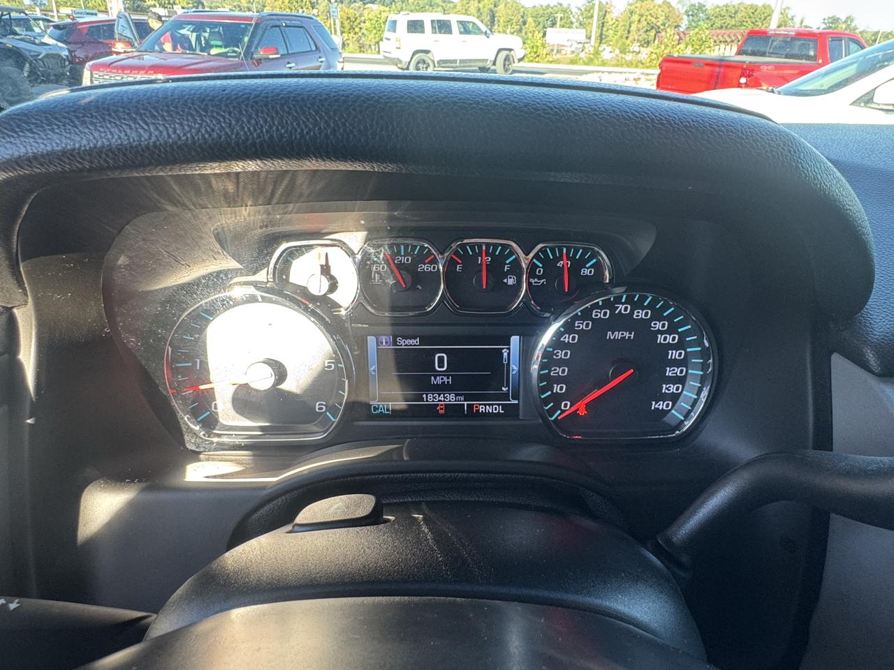 Chevrolet Suburban 4WD 4dr 1500 LT 2017