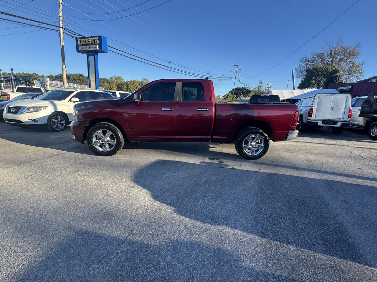 RAM 1500 Big Horn 4x4 Quad Cab 6'4" Box 2017