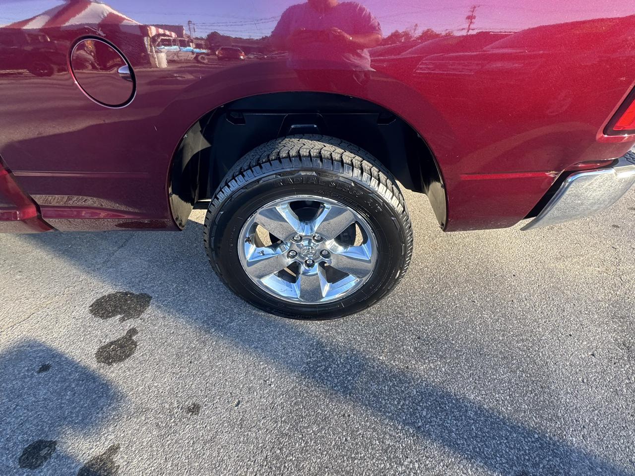 RAM 1500 Big Horn 4x4 Quad Cab 6'4" Box 2017
