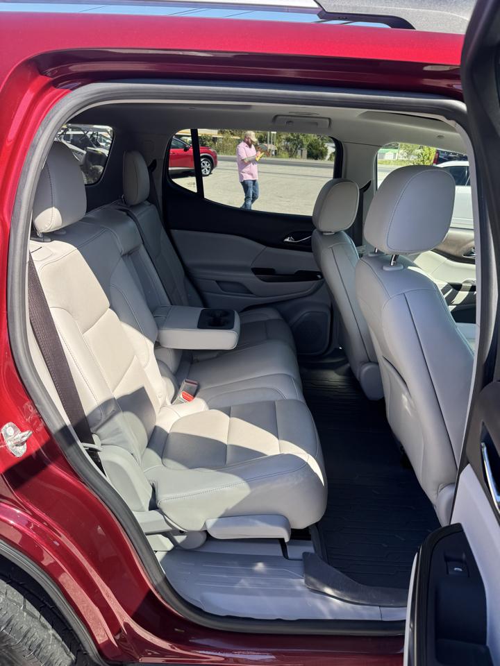 GMC Acadia AWD 4dr SLT w/SLT-1 2017