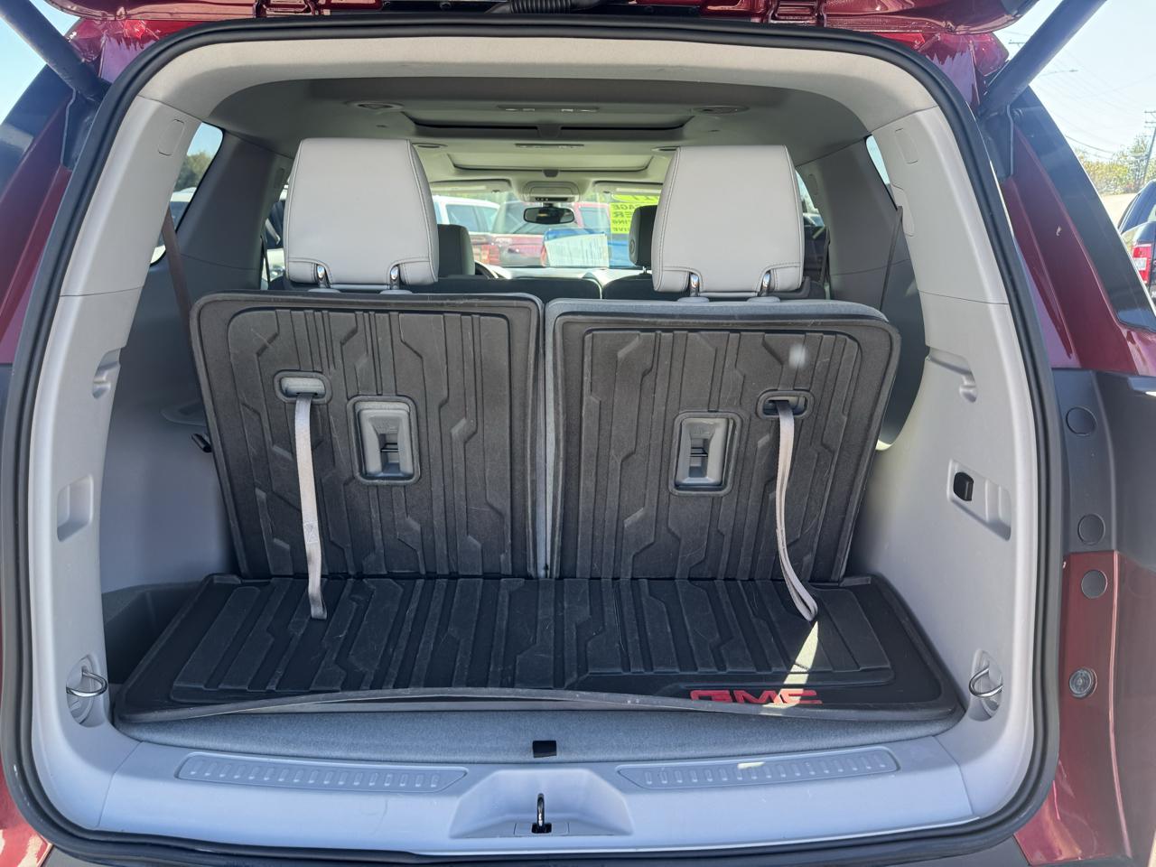 GMC Acadia AWD 4dr SLT w/SLT-1 2017