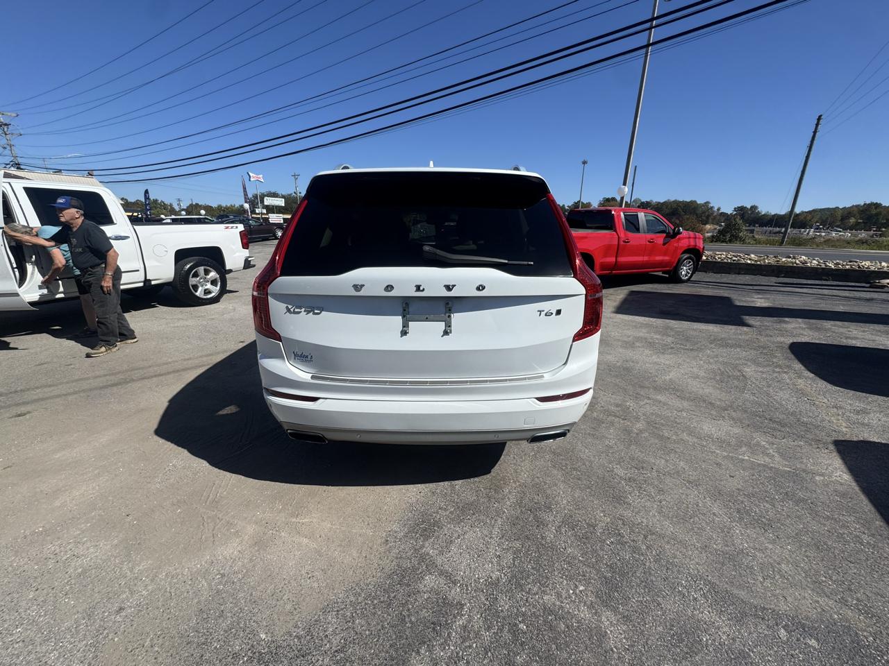 Volvo XC90 T6 AWD 7-Passenger Momentum 2017