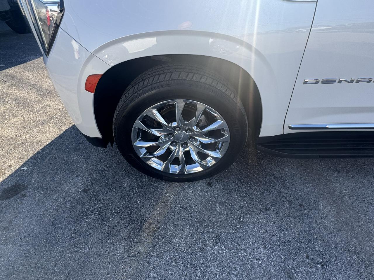 GMC Yukon XL 4WD 4dr Denali 2021