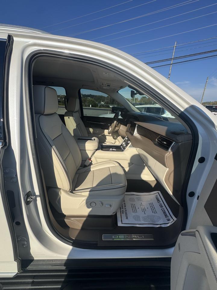 GMC Yukon XL 4WD 4dr Denali 2021