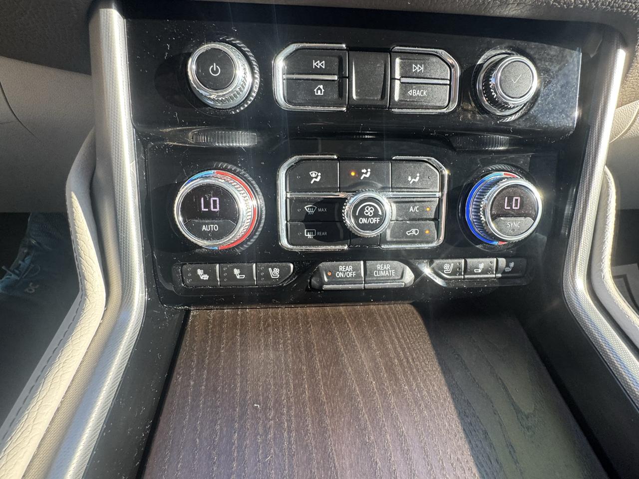 GMC Yukon XL 4WD 4dr Denali 2021
