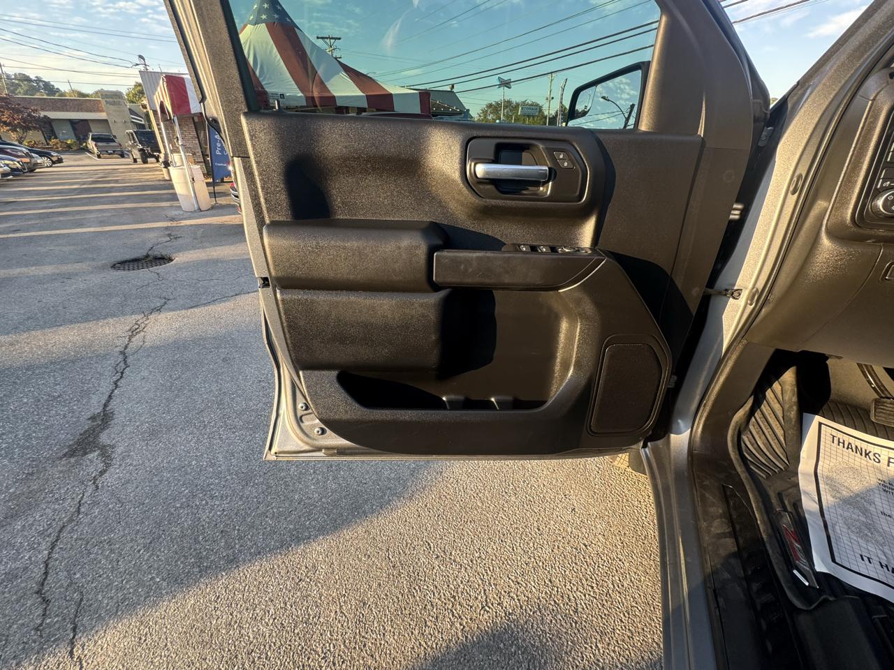 Chevrolet Silverado 1500 4WD Crew Cab 147" Custom Trail Boss 2021
