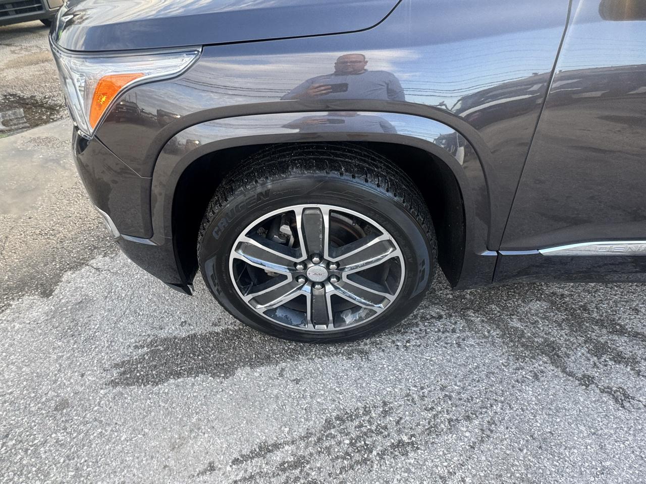 GMC Acadia AWD 4dr Denali 2017