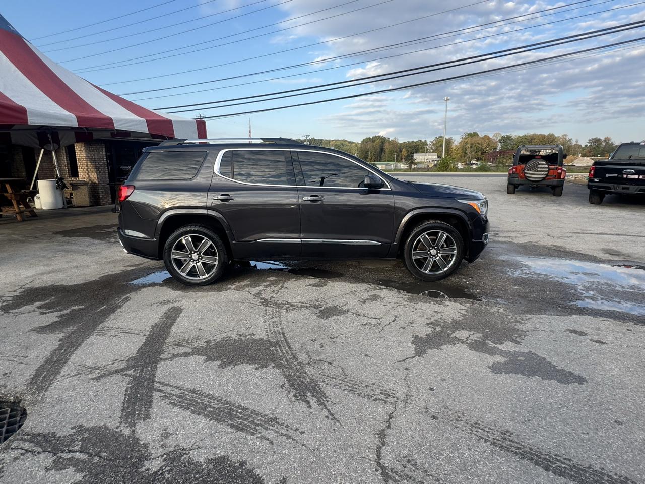 GMC Acadia AWD 4dr Denali 2017