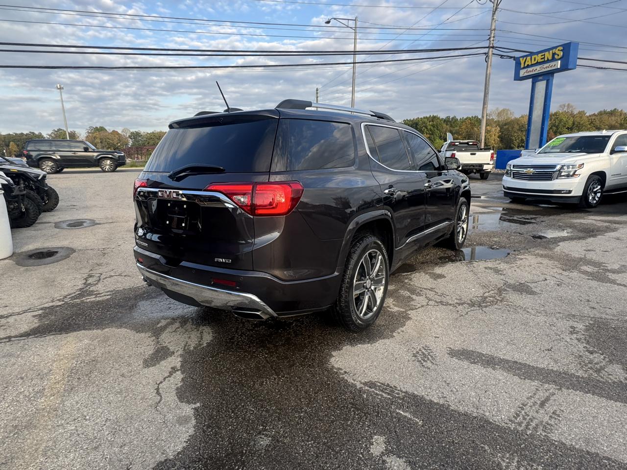 GMC Acadia AWD 4dr Denali 2017