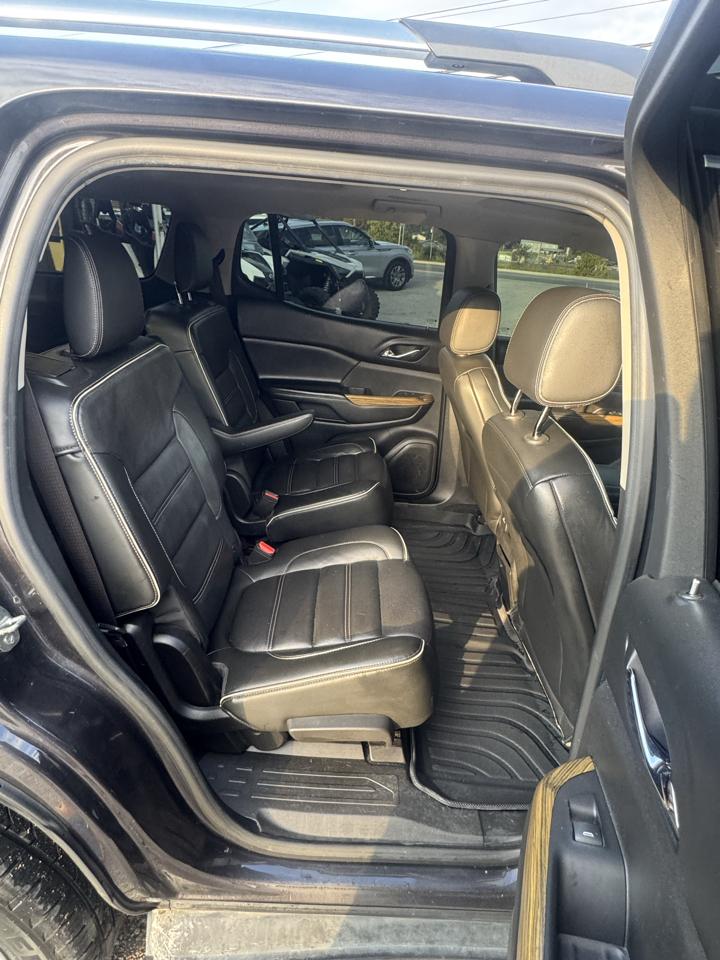 GMC Acadia AWD 4dr Denali 2017