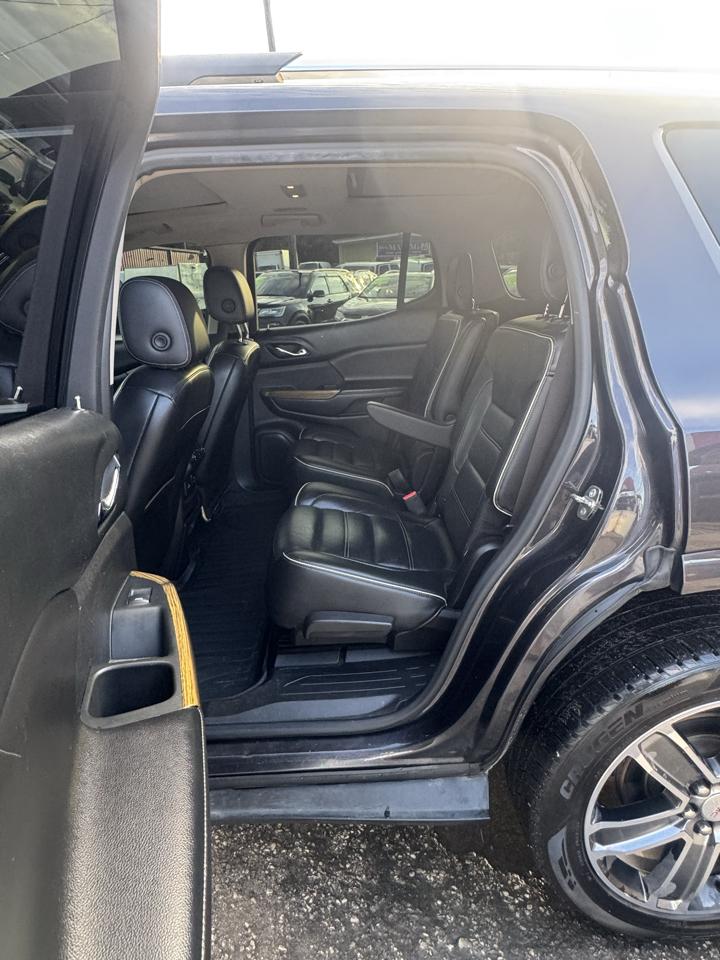 GMC Acadia AWD 4dr Denali 2017