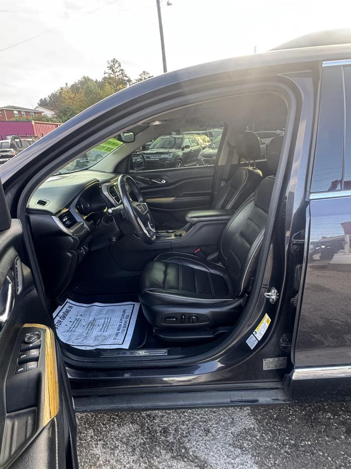 GMC Acadia AWD 4dr Denali 2017