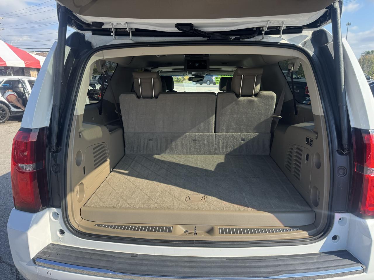 Chevrolet Suburban 4WD 4dr 1500 Premier 2017