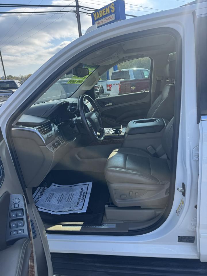 Chevrolet Suburban 4WD 4dr 1500 Premier 2017
