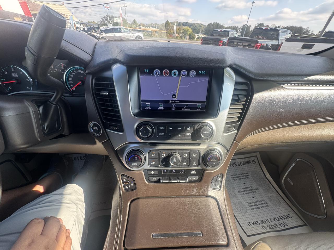 Chevrolet Suburban 4WD 4dr 1500 Premier 2017