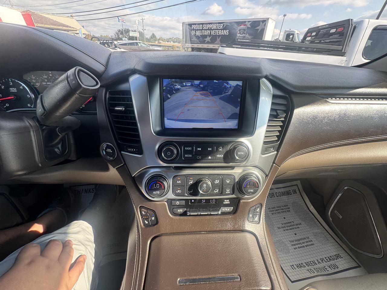 Chevrolet Suburban 4WD 4dr 1500 Premier 2017
