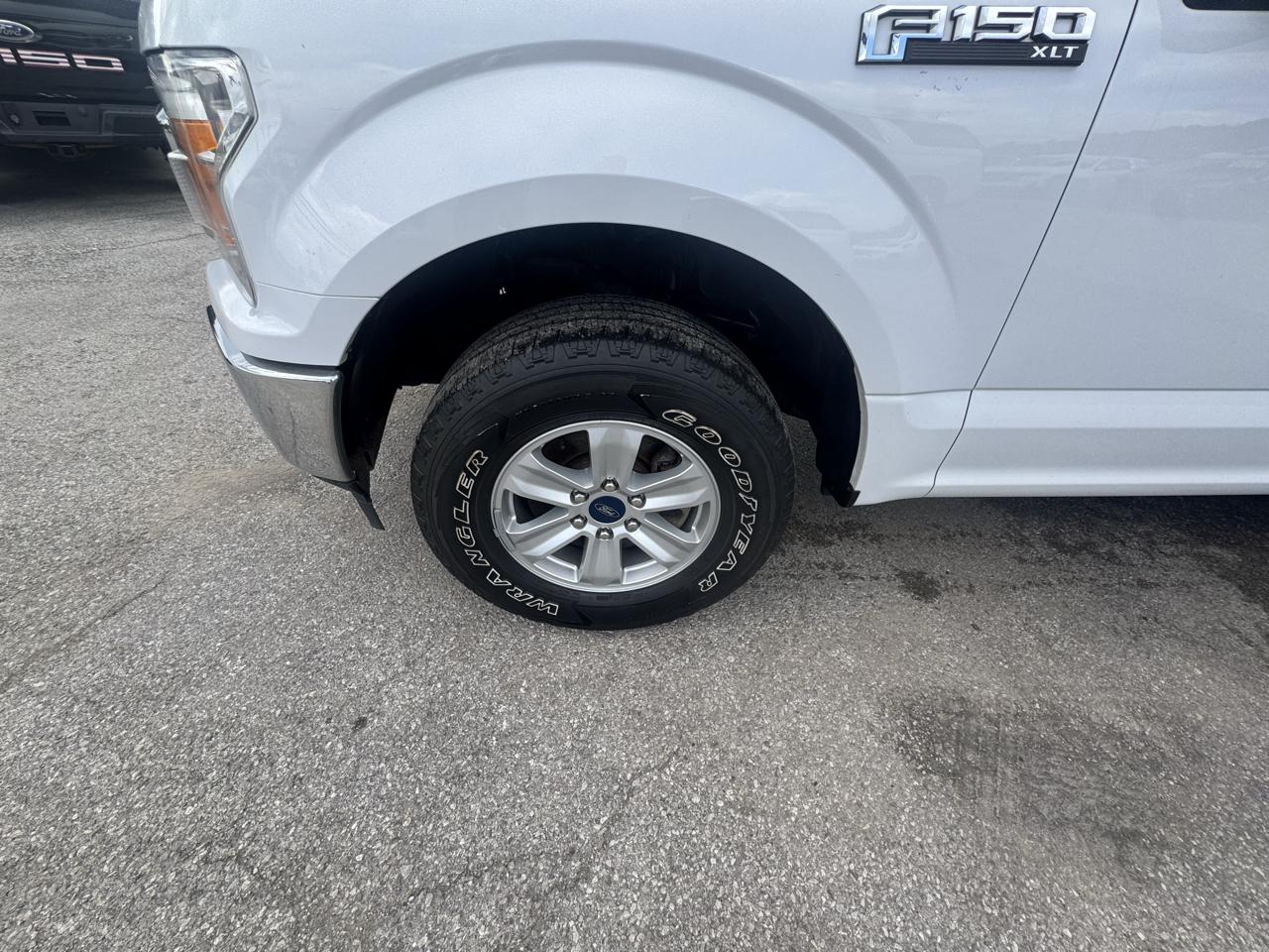 Ford F-150 4WD SuperCrew 139" XLT 2020