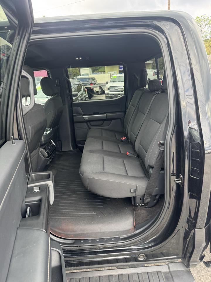 Ford F-150 4WD SuperCrew 150" XLT 2021