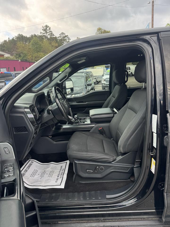 Ford F-150 4WD SuperCrew 150" XLT 2021