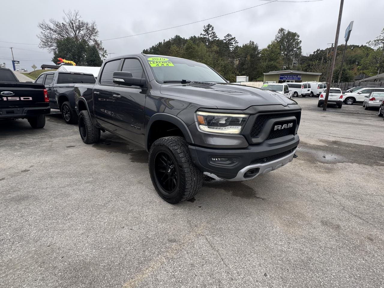 RAM 1500 4WD Crew Cab 140.5" Rebel 2019
