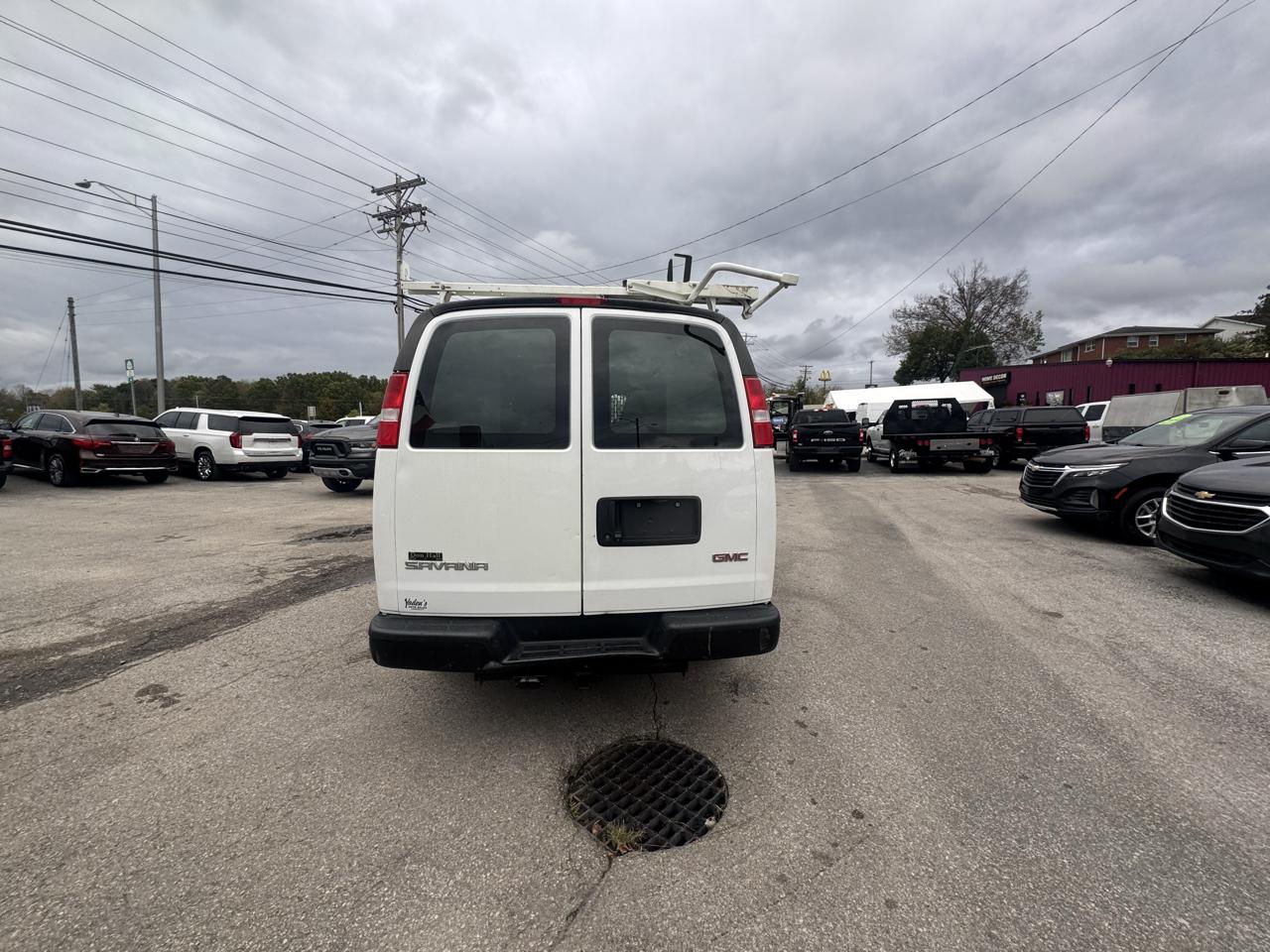 GMC Savana Cargo Van RWD 2500 135" 2019