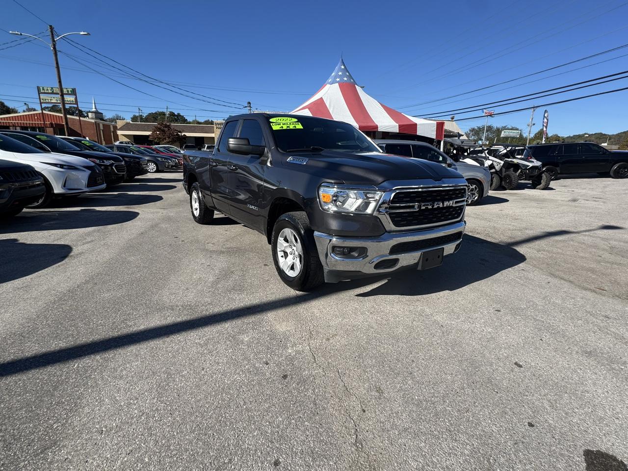 RAM 1500 Big Horn 4x4 Quad Cab 6'4" Box 2022