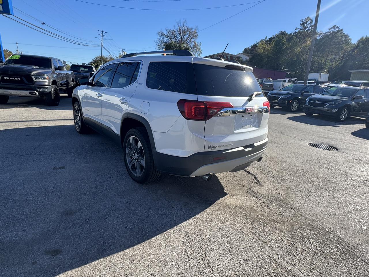 GMC Acadia FWD 4dr SLT w/SLT-2 2017
