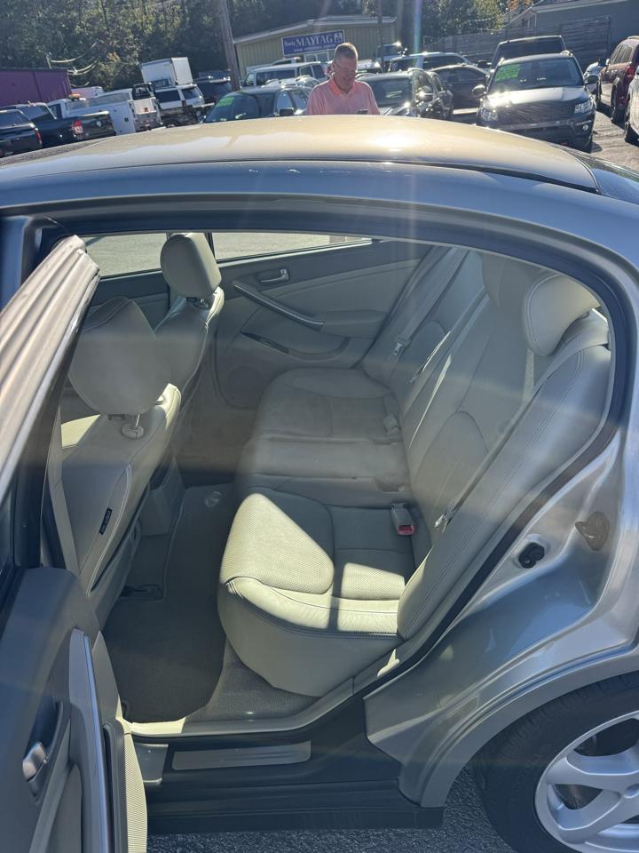 Infiniti G35 Sedan 4dr Sdn Auto w/Leather 2004