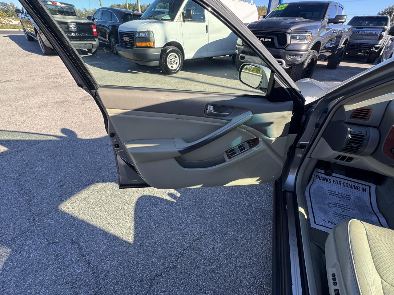 Infiniti G35 Sedan 4dr Sdn Auto w/Leather 2004