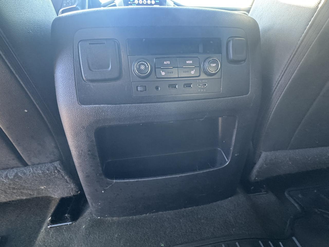 Chevrolet Tahoe 4WD 4dr LT 2017