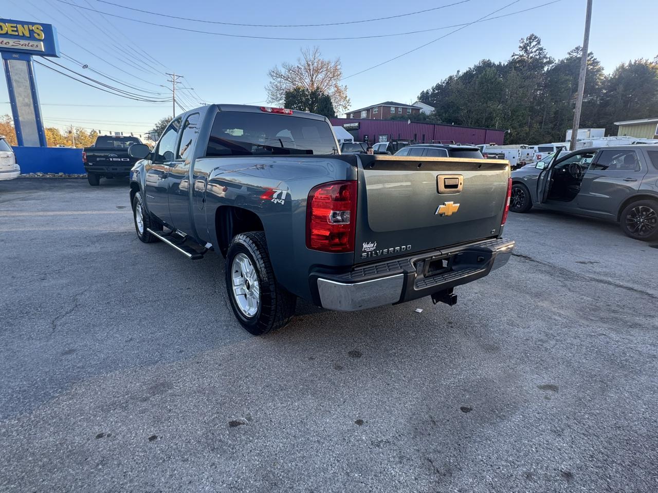 Chevrolet Silverado 1500 4WD Ext Cab 143.5" LT 2013