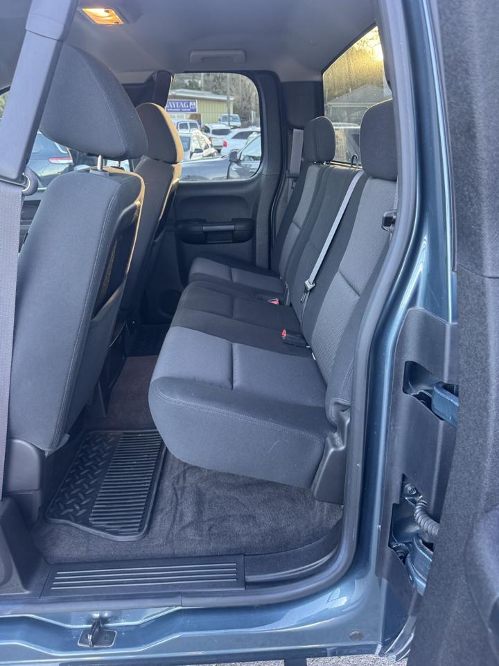 Chevrolet Silverado 1500 4WD Ext Cab 143.5" LT 2013