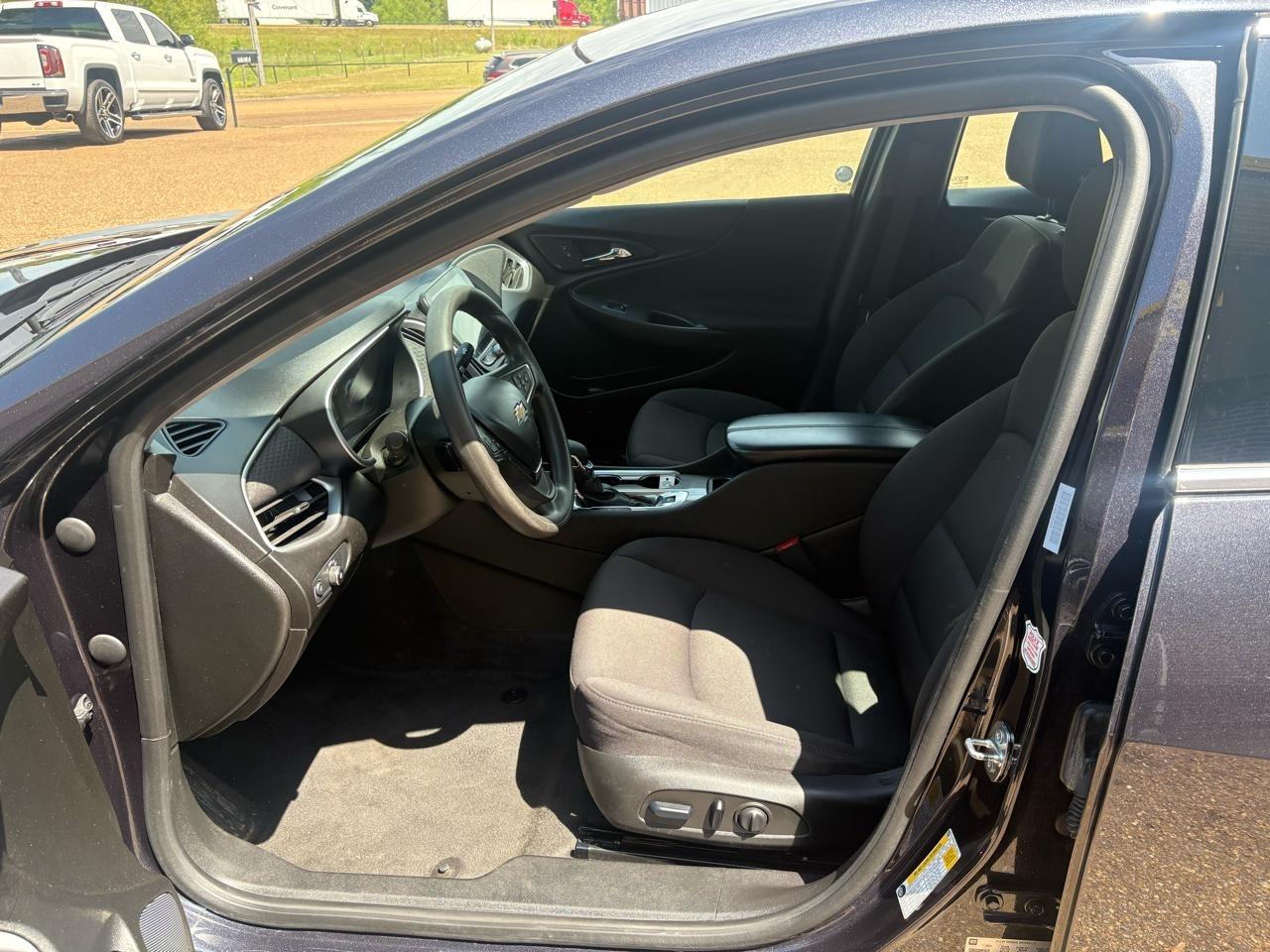 Chevrolet Malibu 4dr Sdn 1LT 2023