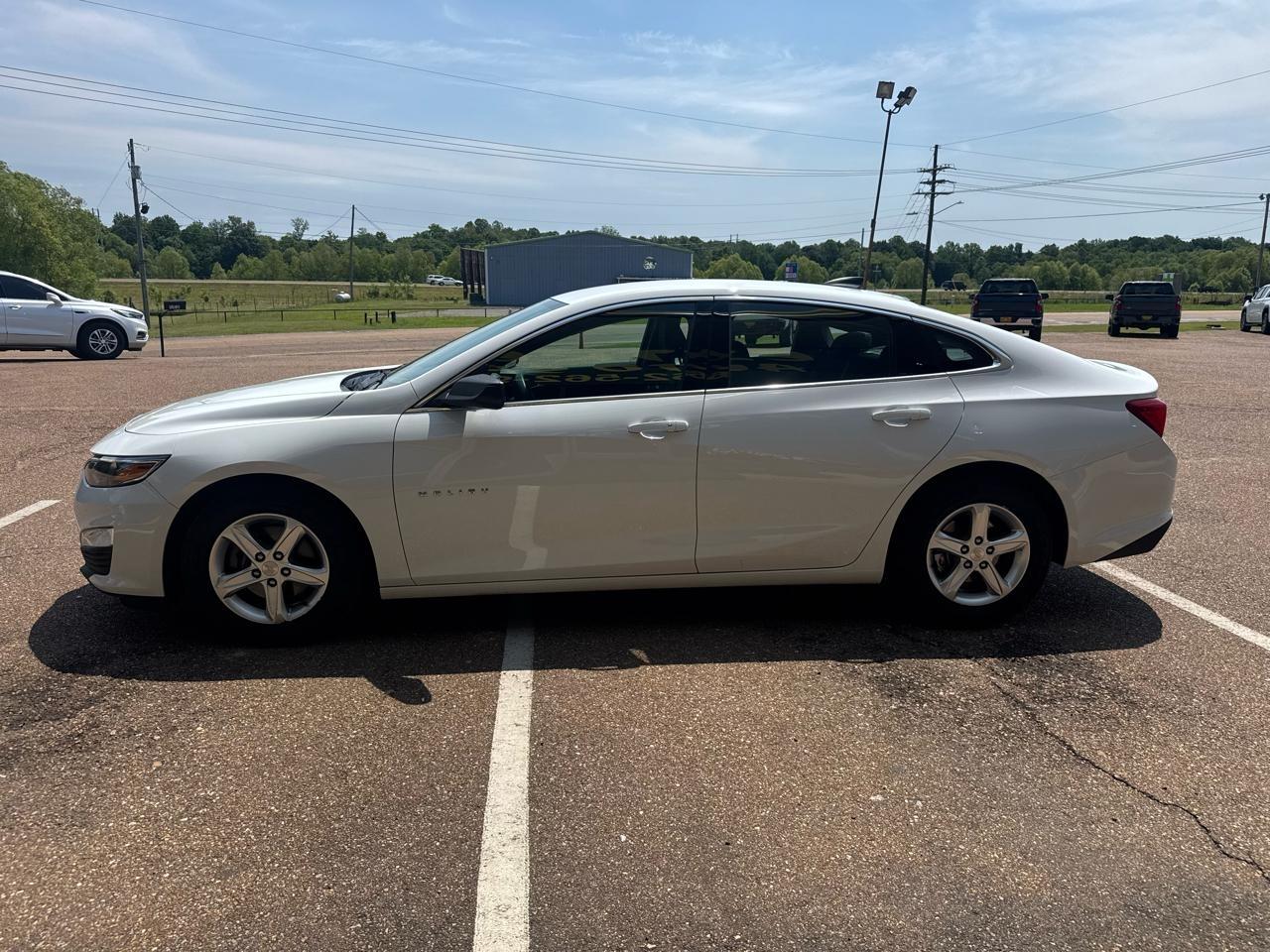 Chevrolet Malibu 4dr Sdn LS w/1FL 2023