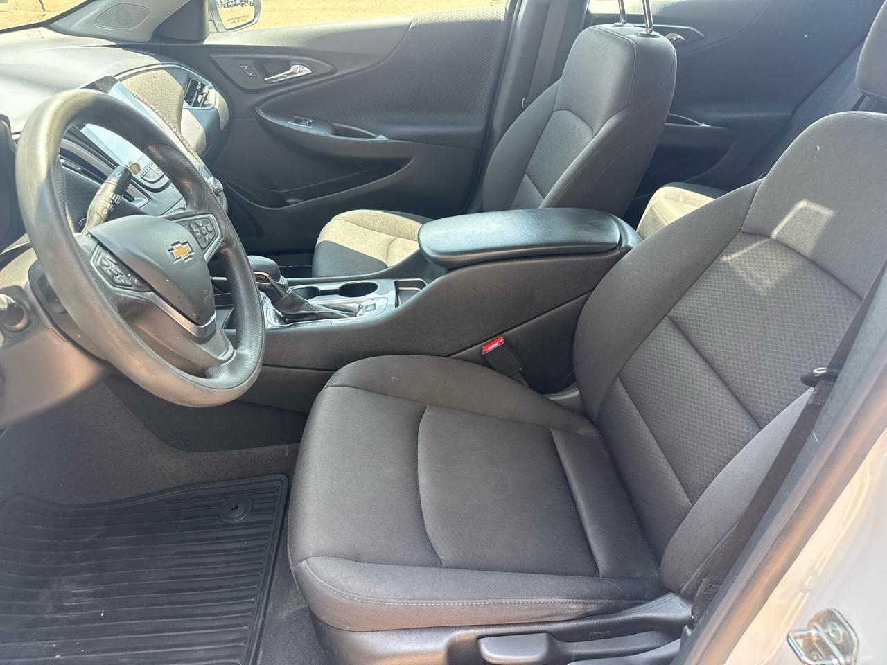 Chevrolet Malibu 4dr Sdn LS w/1FL 2023