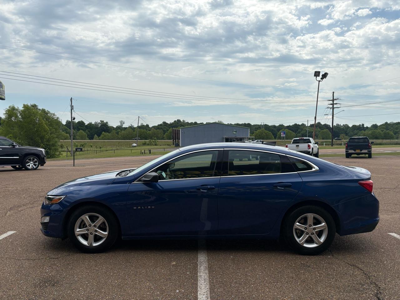 Chevrolet Malibu 4dr Sdn LS w/1FL 2023