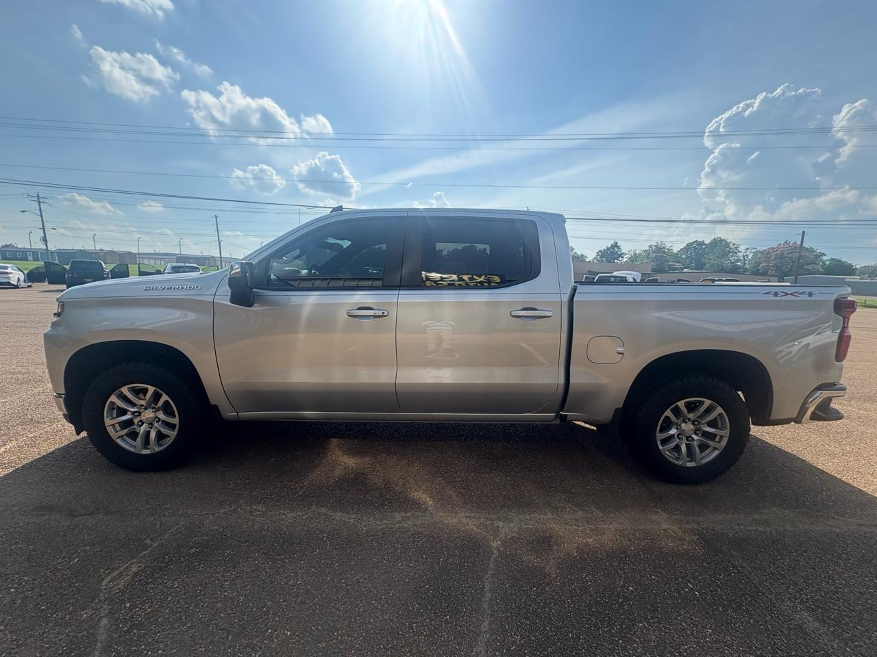 Chevrolet Silverado 1500 4WD Crew Cab 147" LT w/1LT 2021