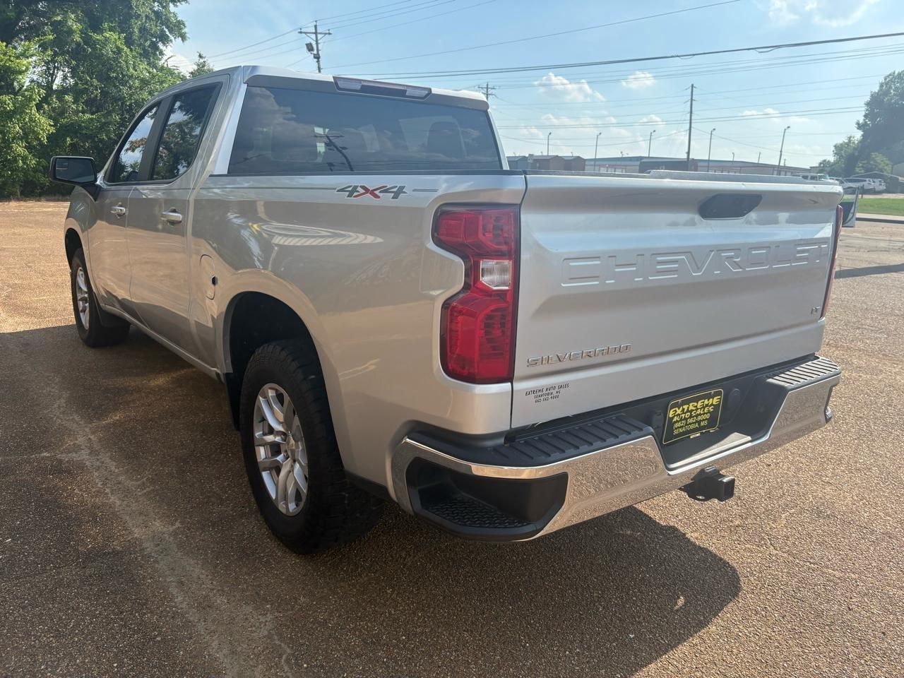 Chevrolet Silverado 1500 4WD Crew Cab 147" LT w/1LT 2021