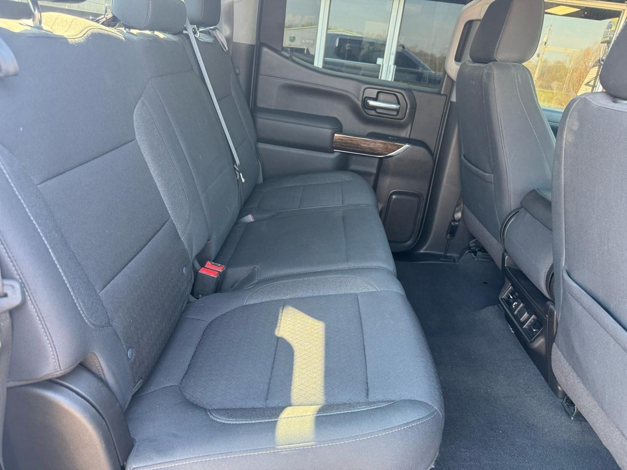 GMC Sierra 1500 Limited 4WD Crew Cab 147" SLE 2022