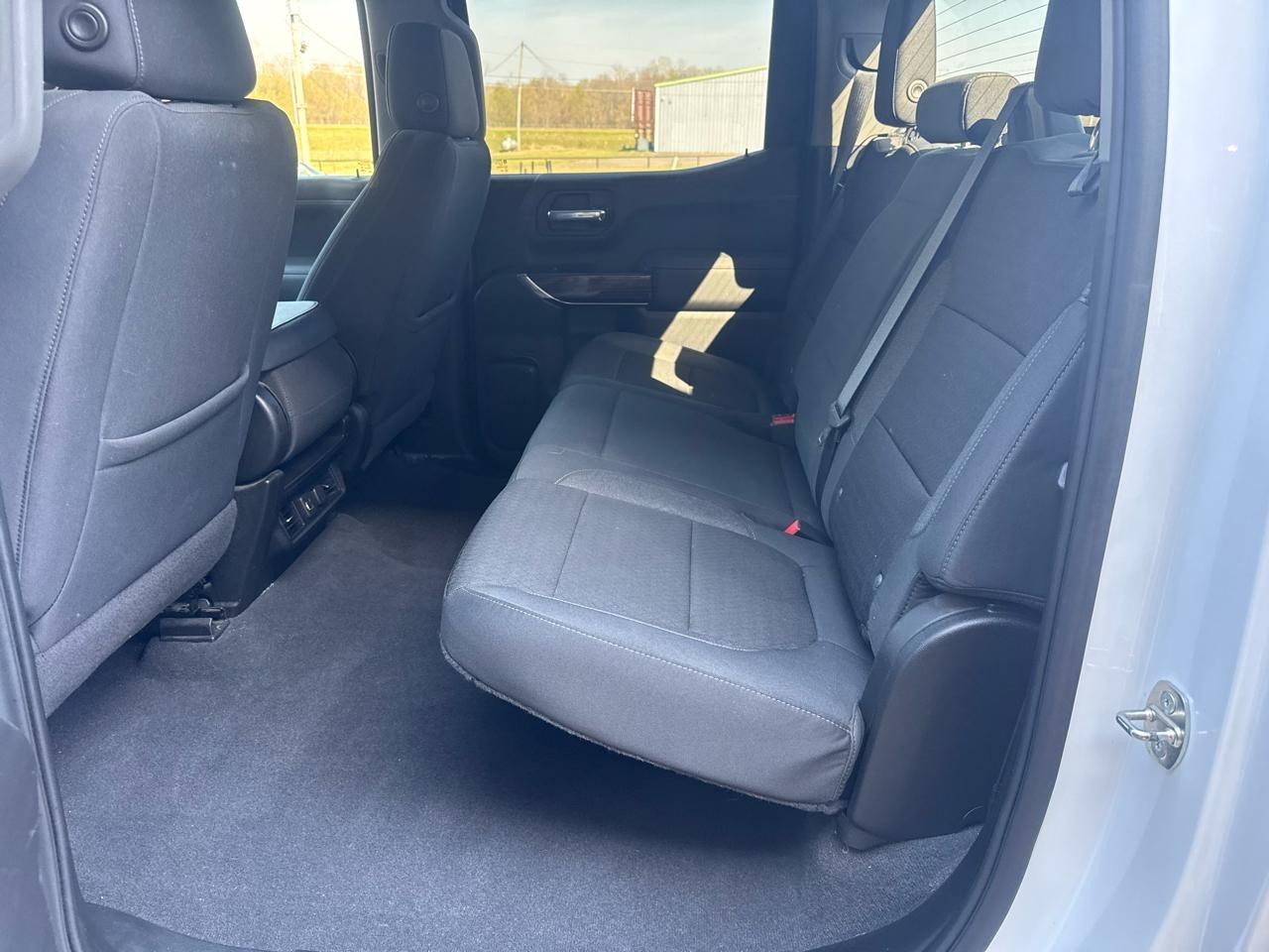 GMC Sierra 1500 Limited 4WD Crew Cab 147" SLE 2022