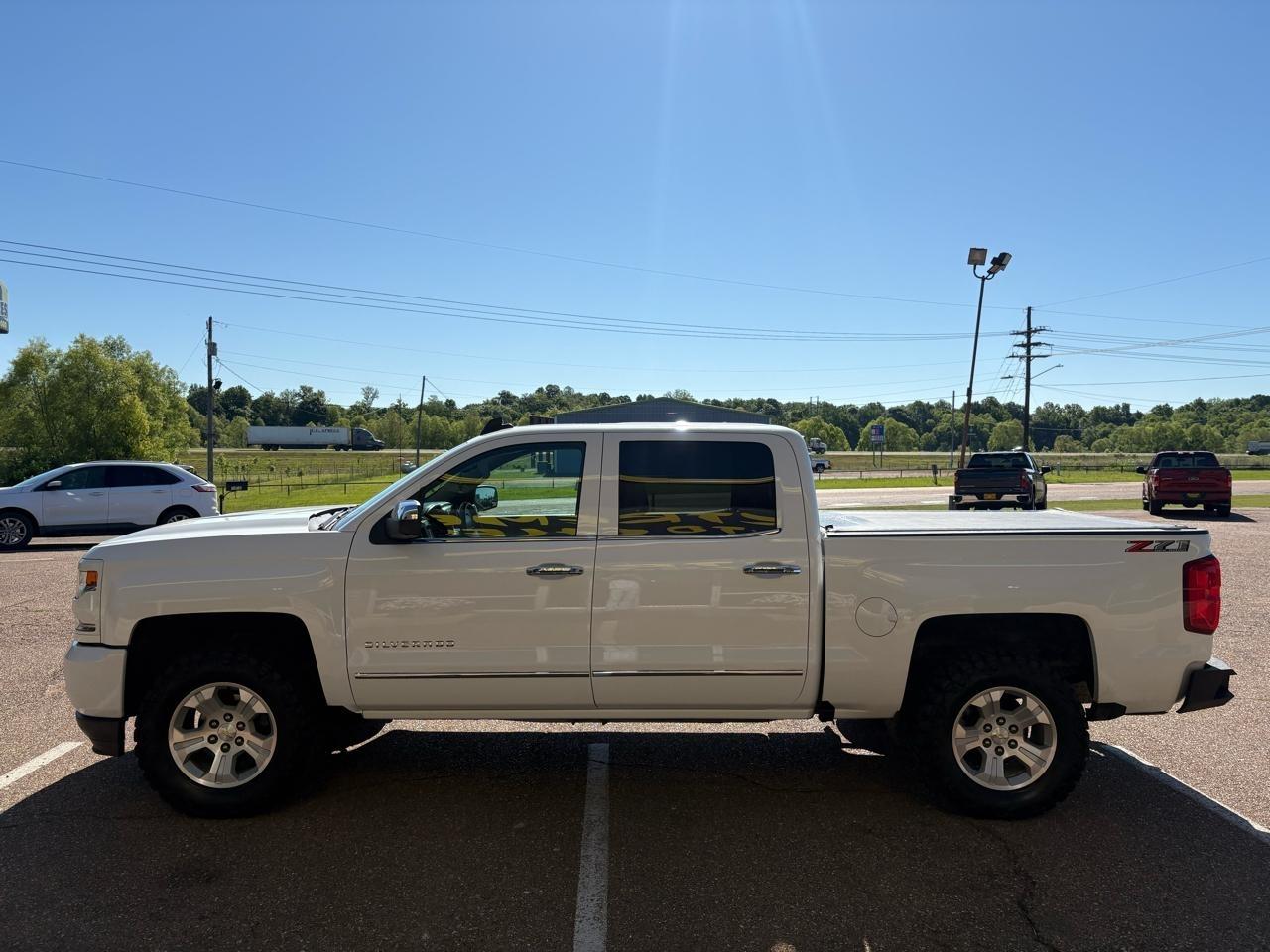 Chevrolet Silverado 1500 4WD Crew Cab 143.5" LTZ w/2LZ 2018