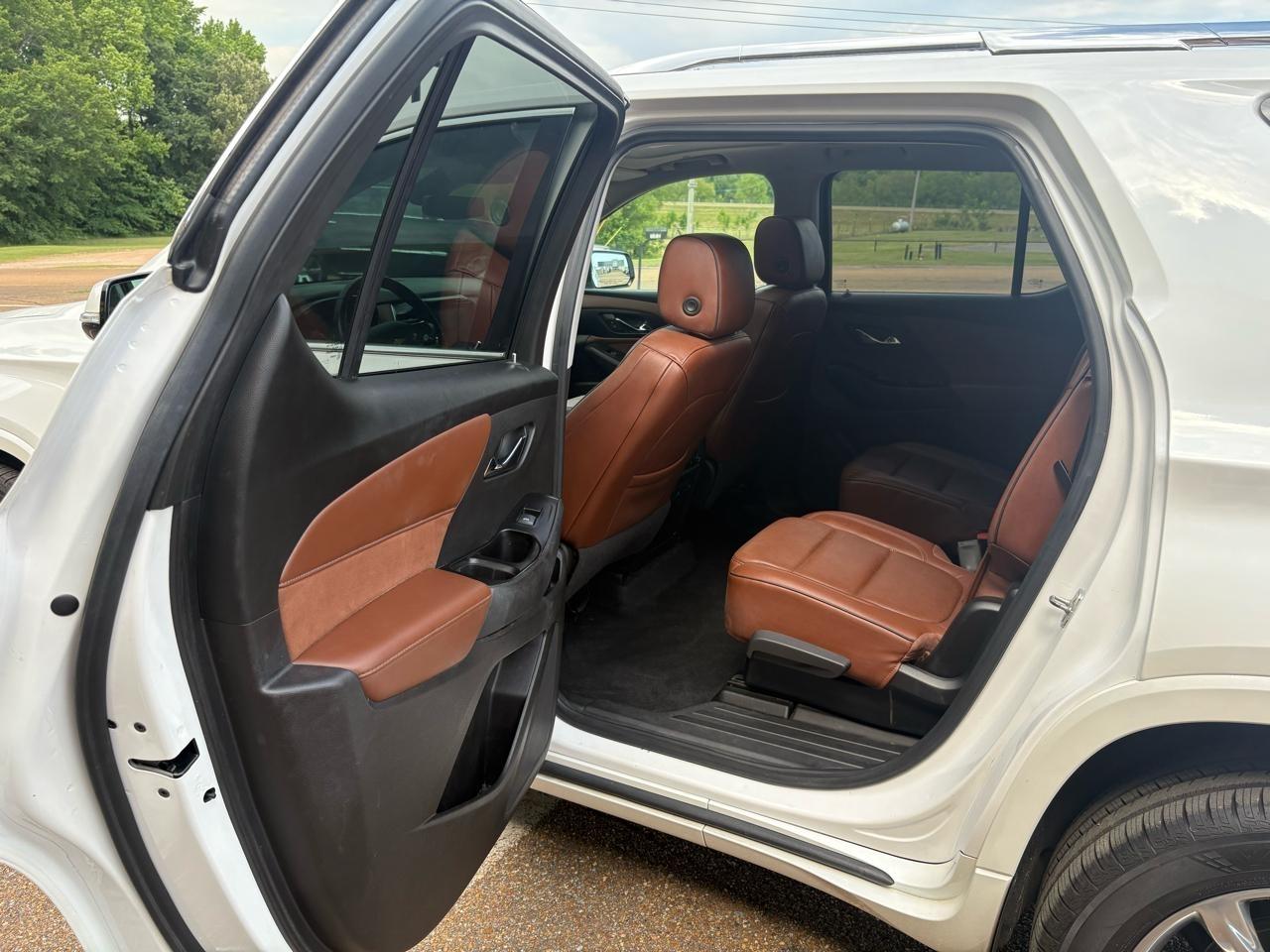 Chevrolet Traverse AWD 4dr High Country w/2LZ 2018