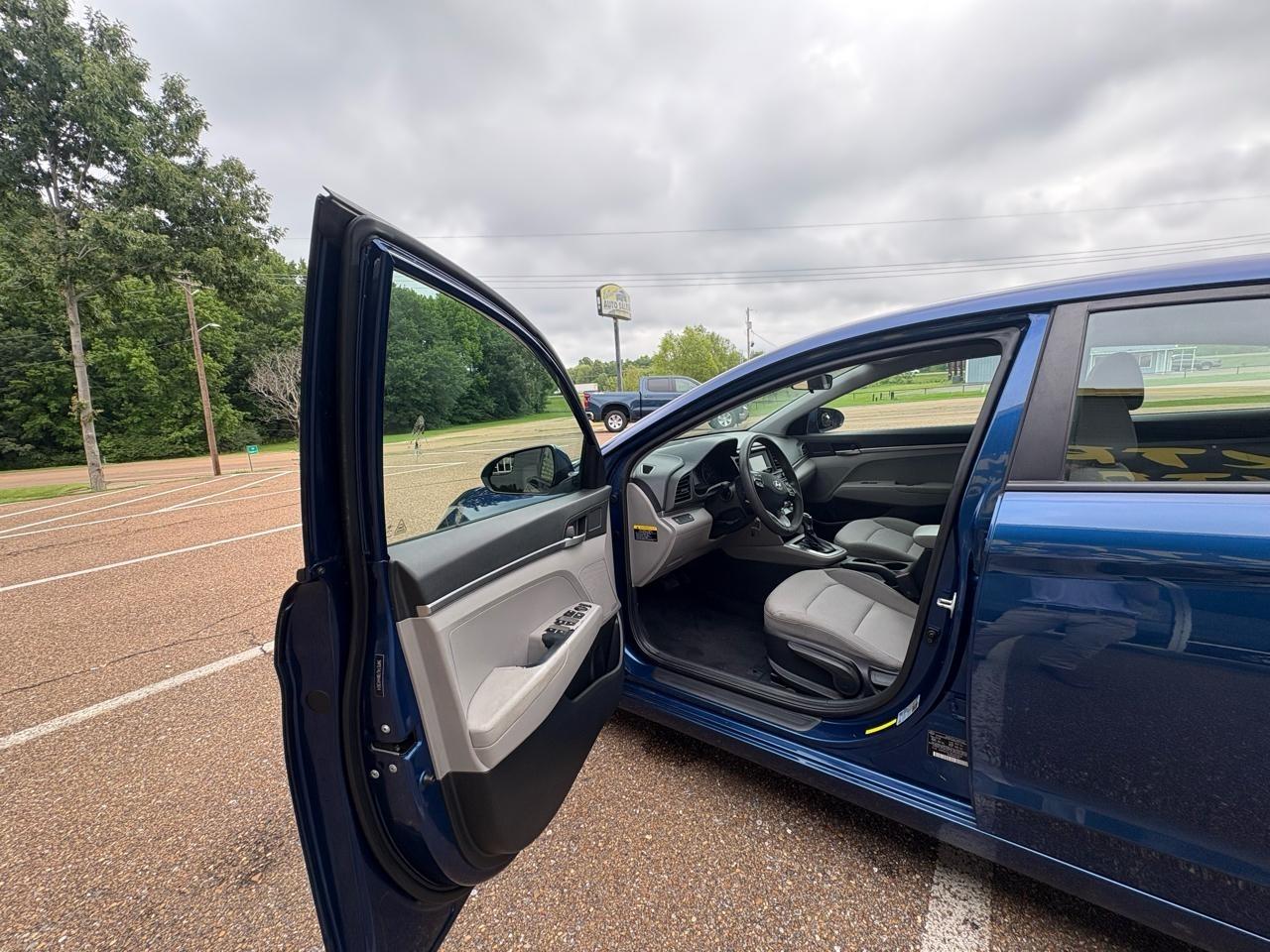 Hyundai Elantra SE Auto 2019