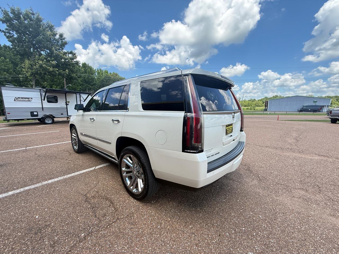 Cadillac Escalade 4WD 4dr Premium 2015