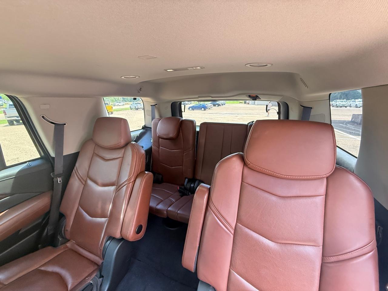 Cadillac Escalade 4WD 4dr Premium 2015